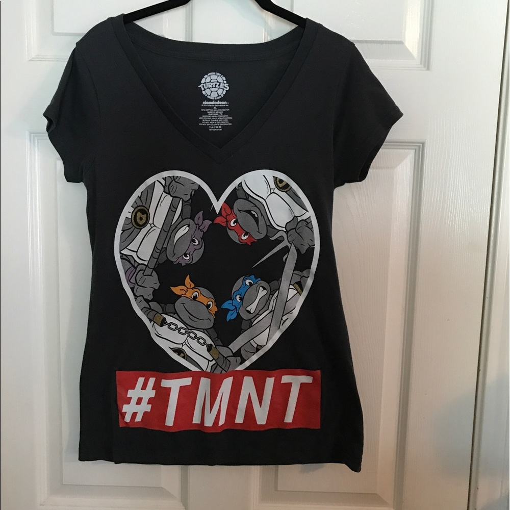 Teenage Mutant Ninja Turtles shirt by Nickelodeon